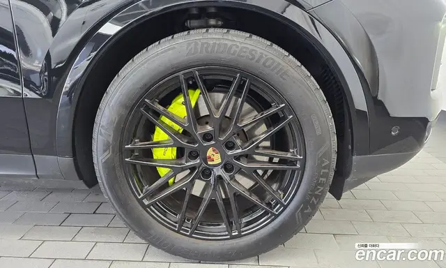 Porsche Cayenne 2024 3.0 автомат (гидро), миниатюра 7