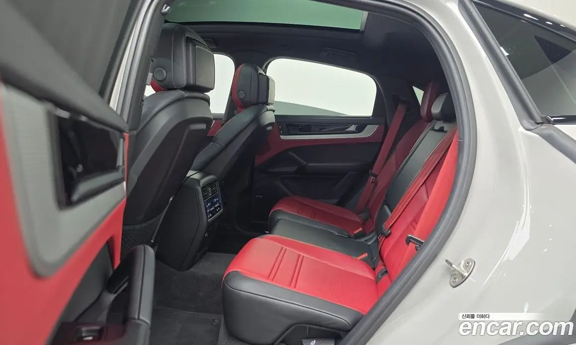Porsche Cayenne 2024 3.0 автомат (гидро), фото 18