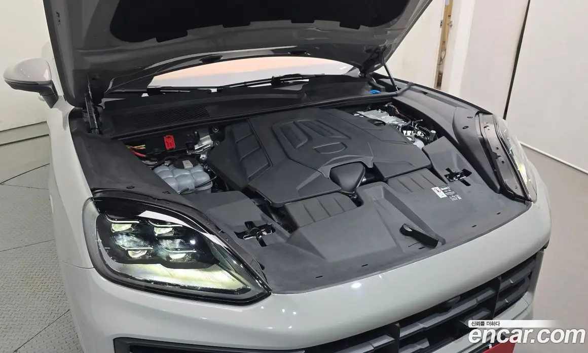 Porsche Cayenne 2024 3.0 автомат (гидро), фото 6