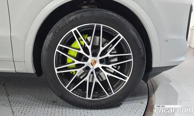 Porsche Cayenne 2024 3.0 автомат (гидро), миниатюра 7