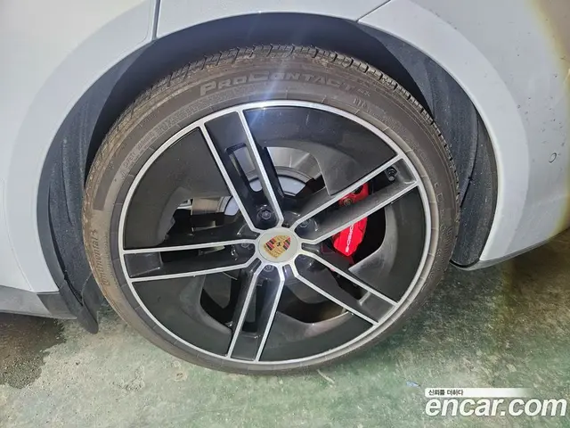Porsche Taycan 2025 0.1 автомат (гидро), миниатюра 5