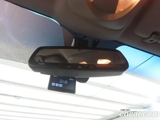 SsangYong Korando 2013 2.0 автомат (гидро), миниатюра 12
