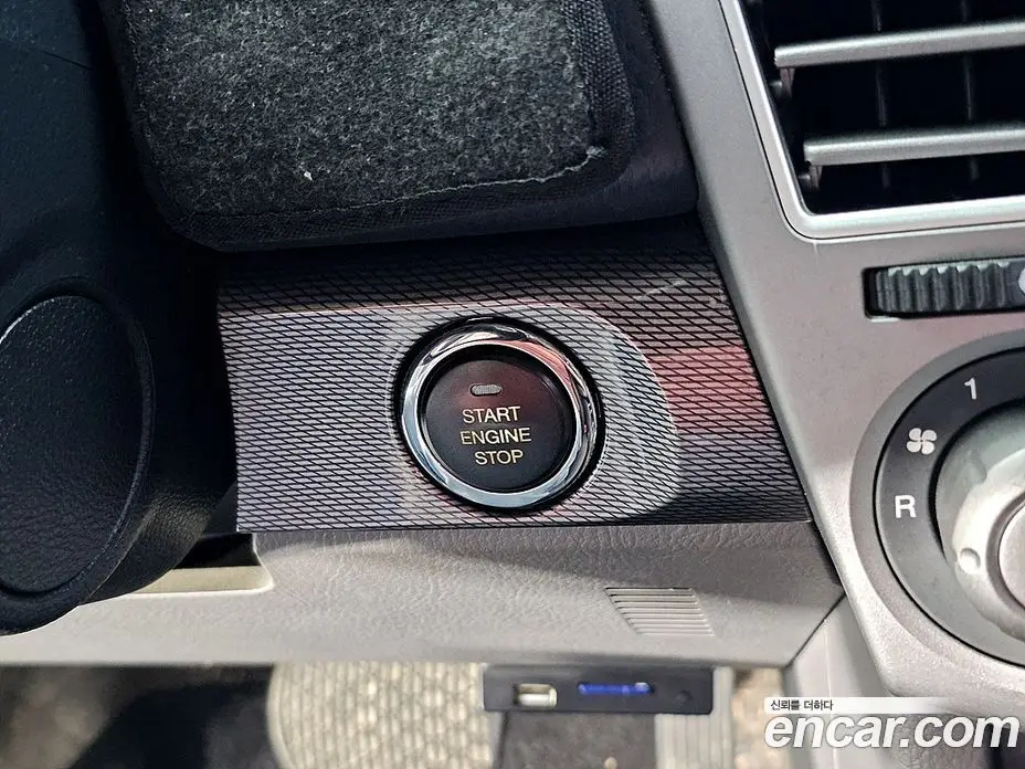 SsangYong Korando 2014 2.0 автомат (гидро), фото 13