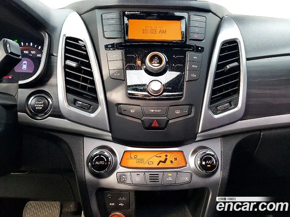 SsangYong Korando 2015 2.0 автомат (гидро), фото 11
