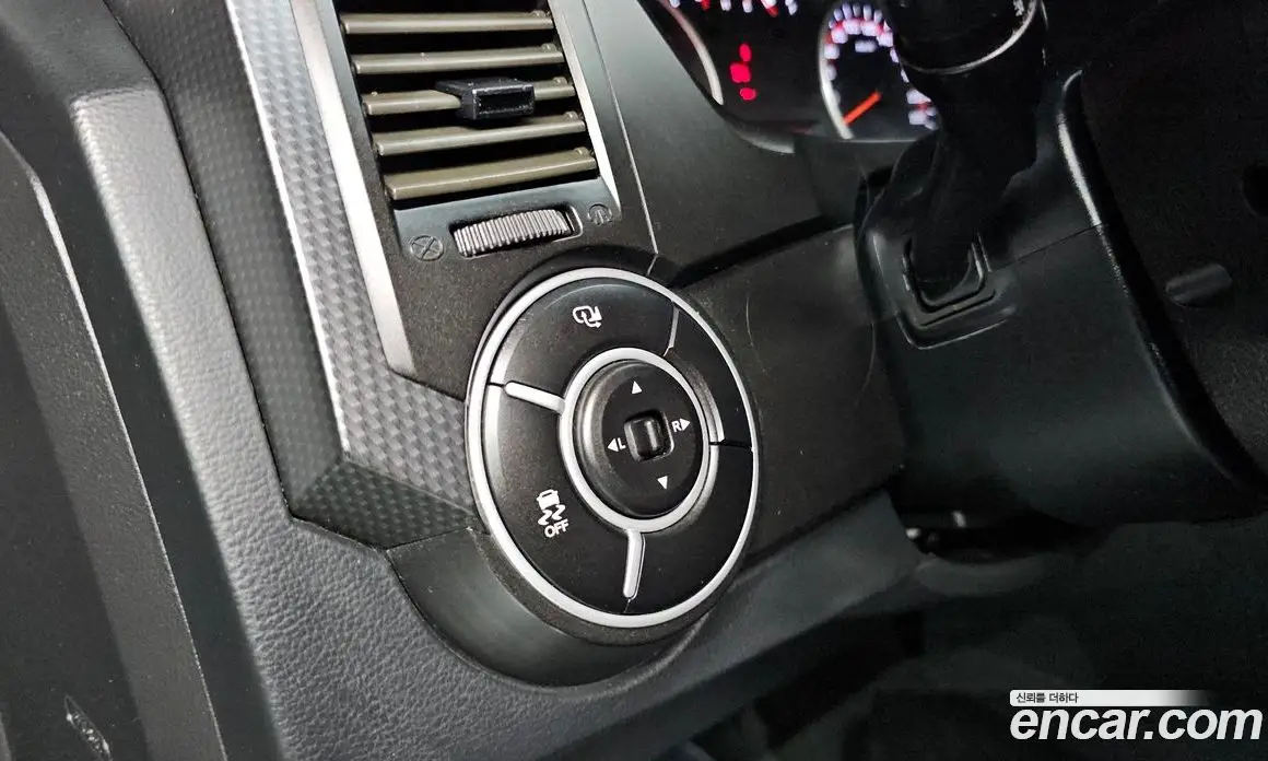 SsangYong Korando 2015 2.0 автомат (гидро), фото 16