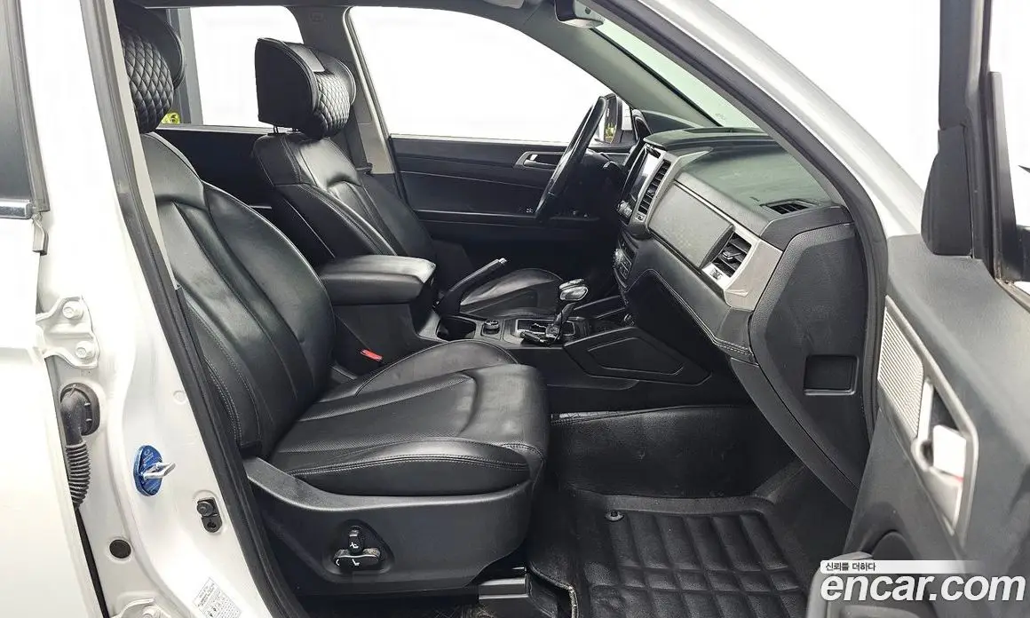 SsangYong Rexton 2018 2.2 автомат (гидро), фото 15