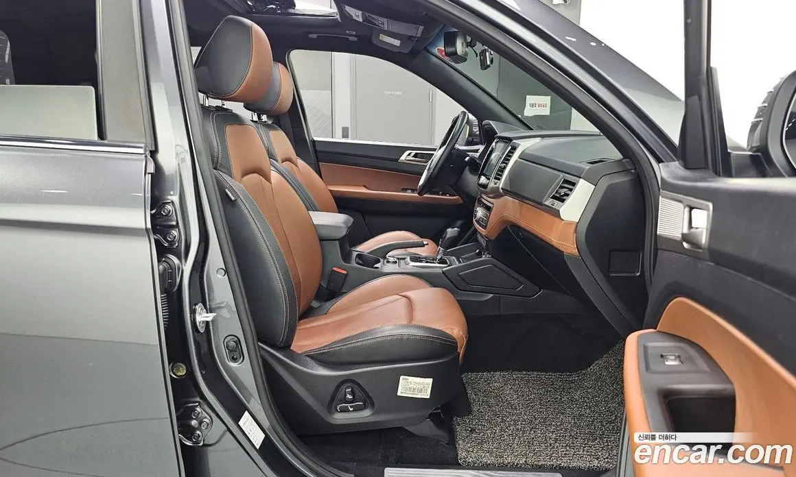 SsangYong Rexton 2018 2.2 автомат (гидро), фото 16