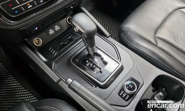 SsangYong Rexton 2023 2.2 автомат (гидро), миниатюра 12
