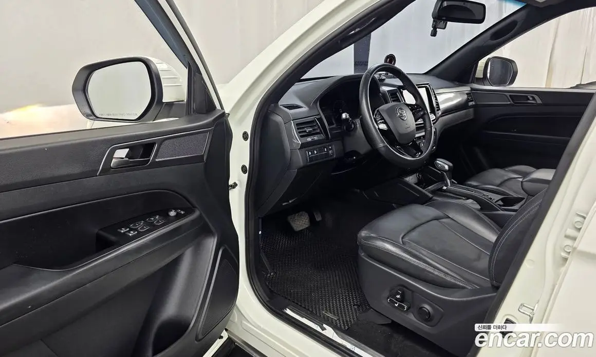 SsangYong Rexton 2023 2.2 автомат (гидро), фото 13