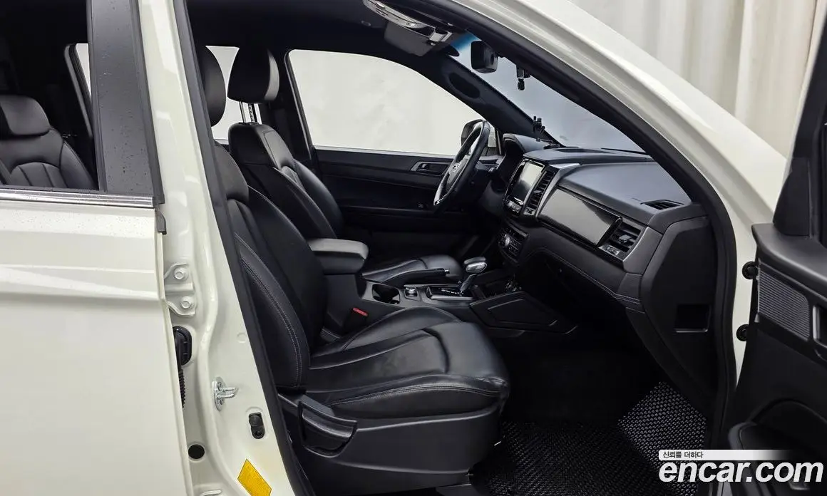 SsangYong Rexton 2023 2.2 автомат (гидро), фото 17