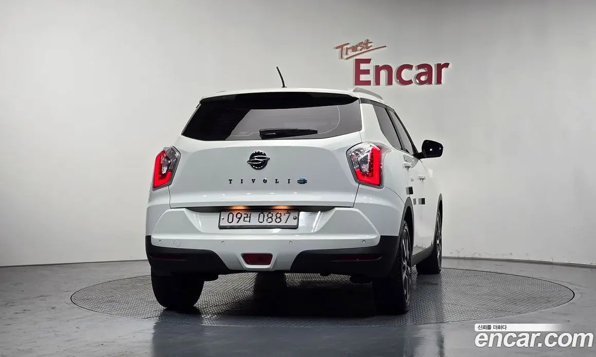 SsangYong TIBOLI 2015 1.6 автомат (гидро), фото 3