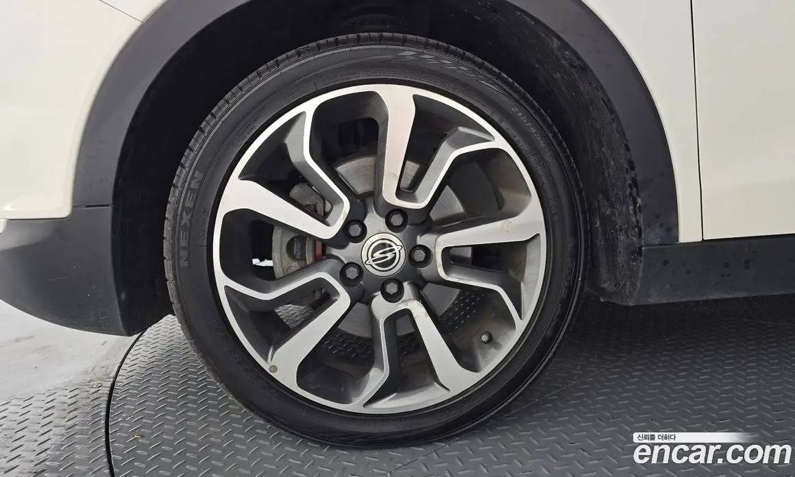 SsangYong TIBOLI 2015 1.6 автомат (гидро), фото 4