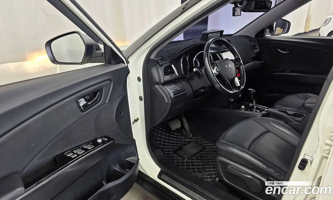 SsangYong TIBOLI 2017 1.6 автомат (гидро), фото 13
