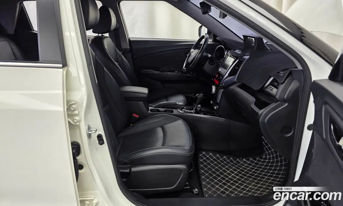 SsangYong TIBOLI 2017 1.6 автомат (гидро), фото 17