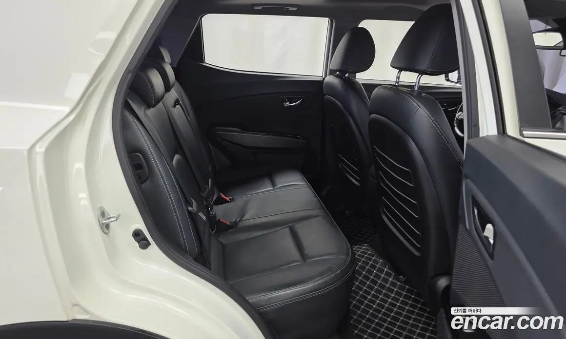 SsangYong TIBOLI 2017 1.6 автомат (гидро), фото 18
