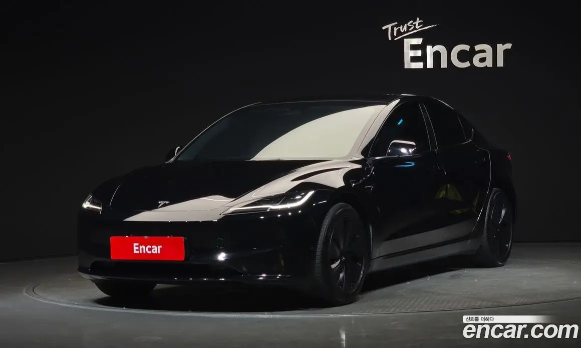 Tesla Model 3 2024 0.2 автомат (гидро), фото 1 Tesla Model 3 2024 0.2 автомат (гидро), фото 1