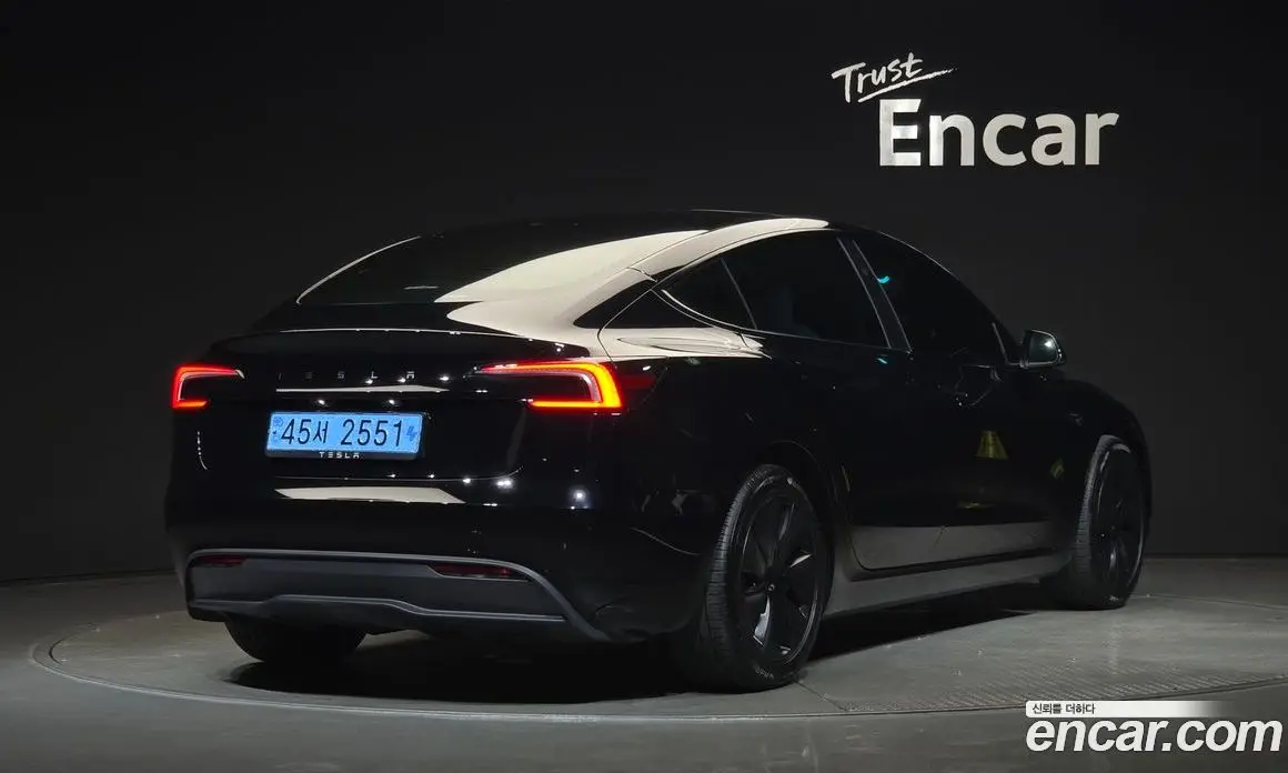 Tesla Model 3 2024 0.2 автомат (гидро), фото 2 Tesla Model 3 2024 0.2 автомат (гидро), фото 2