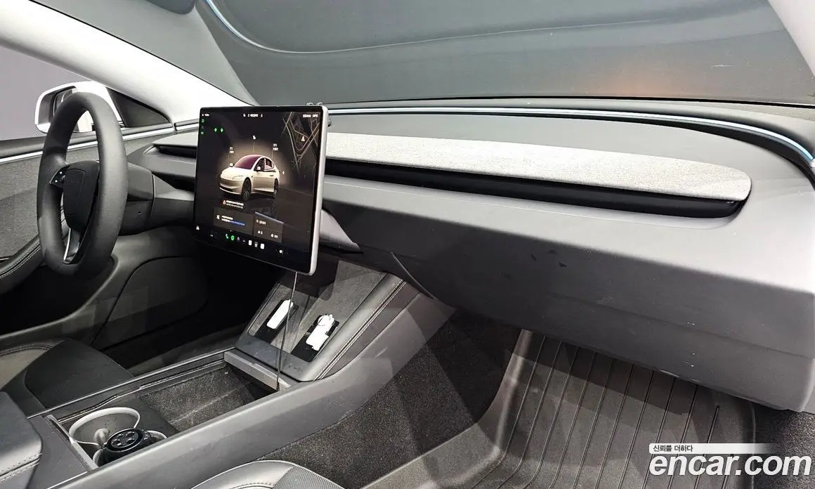 Tesla Model 3 2024 0.2 автомат (гидро), фото 30 Tesla Model 3 2024 0.2 автомат (гидро), фото 30