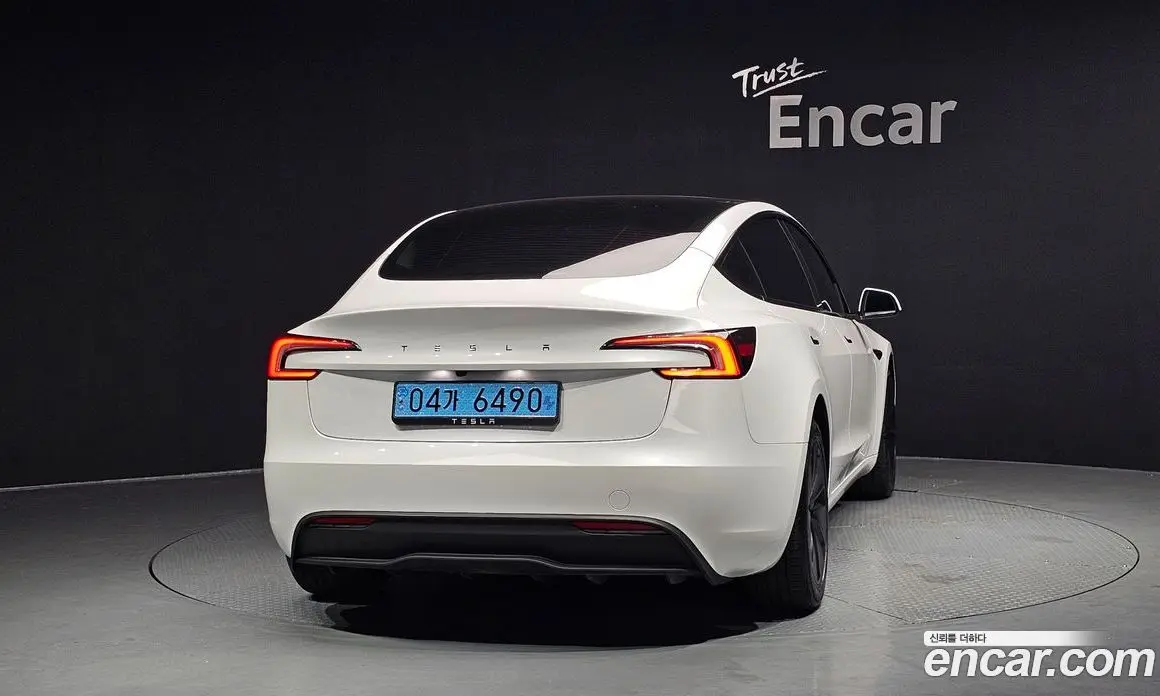 Tesla Model 3 2024 0.2 автомат (гидро), фото 4 Tesla Model 3 2024 0.2 автомат (гидро), фото 4