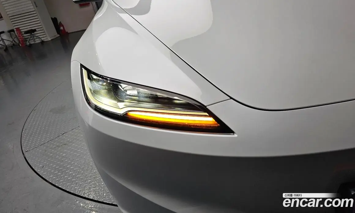 Tesla Model 3 2024 0.2 автомат (гидро), фото 8 Tesla Model 3 2024 0.2 автомат (гидро), фото 8