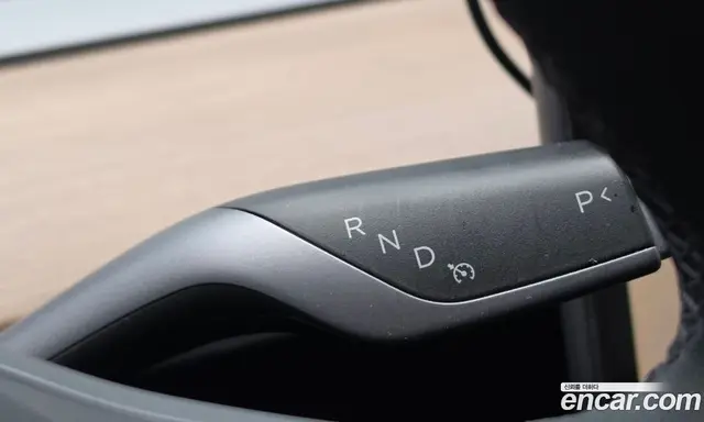 Tesla Model Y 2024 0.2 автомат (гидро), миниатюра 12