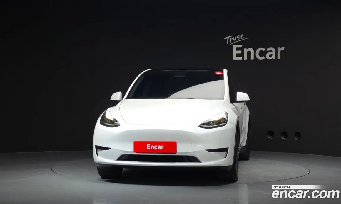 Tesla Model Y 2024 0.2 автомат (гидро), фото 3 Tesla Model Y 2024 0.2 автомат (гидро), фото 3