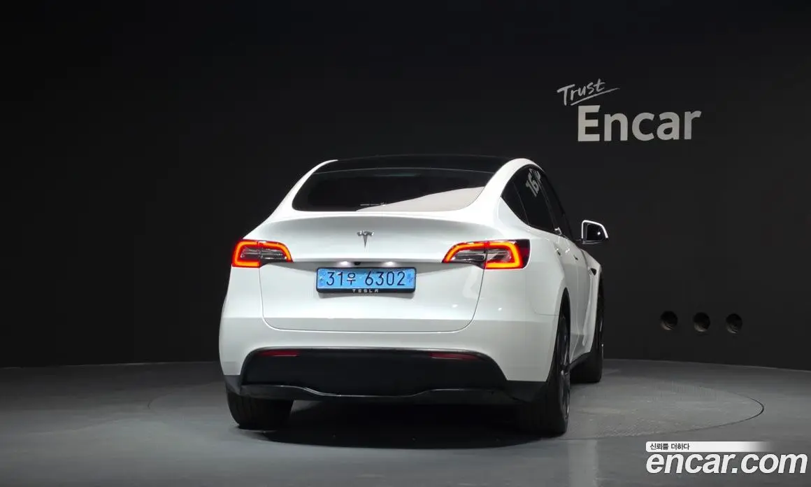 Tesla Model Y 2024 0.2 автомат (гидро), фото 4 Tesla Model Y 2024 0.2 автомат (гидро), фото 4