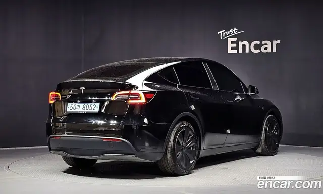 Tesla Model Y 2024 0.2 автомат (гидро), миниатюра 2 Tesla Model Y 2024 0.2 автомат (гидро), миниатюра 2