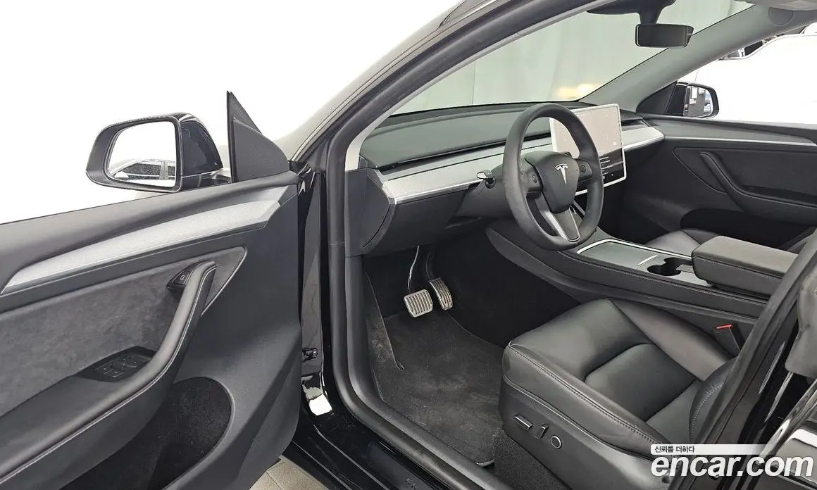 Tesla Model Y 2024 0.2 автомат (гидро), фото 13 Tesla Model Y 2024 0.2 автомат (гидро), фото 13