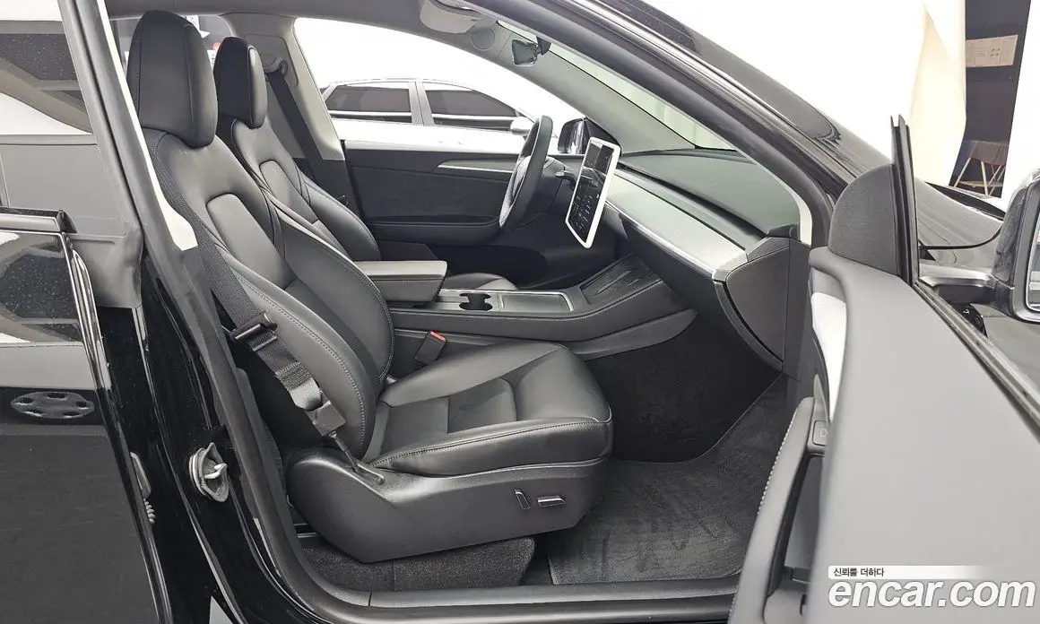 Tesla Model Y 2024 0.2 автомат (гидро), фото 17 Tesla Model Y 2024 0.2 автомат (гидро), фото 17