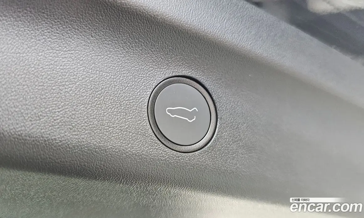 Tesla Model Y 2024 0.2 автомат (гидро), фото 26 Tesla Model Y 2024 0.2 автомат (гидро), фото 26