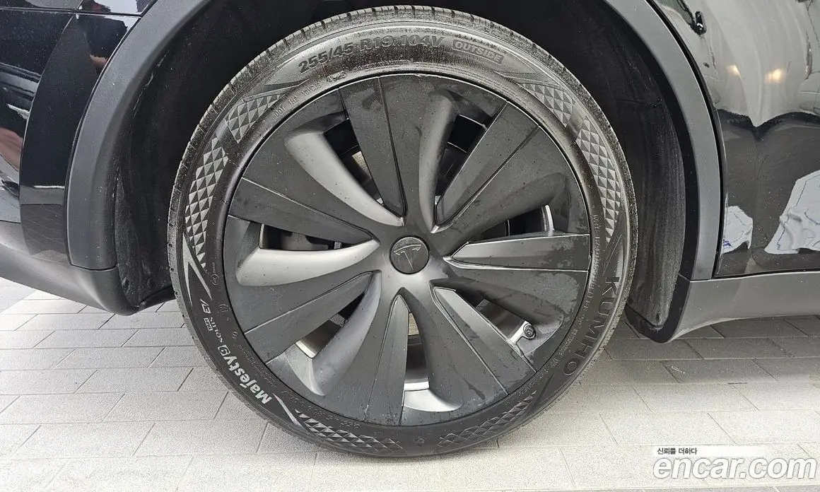 Tesla Model Y 2024 0.2 автомат (гидро), фото 5 Tesla Model Y 2024 0.2 автомат (гидро), фото 5