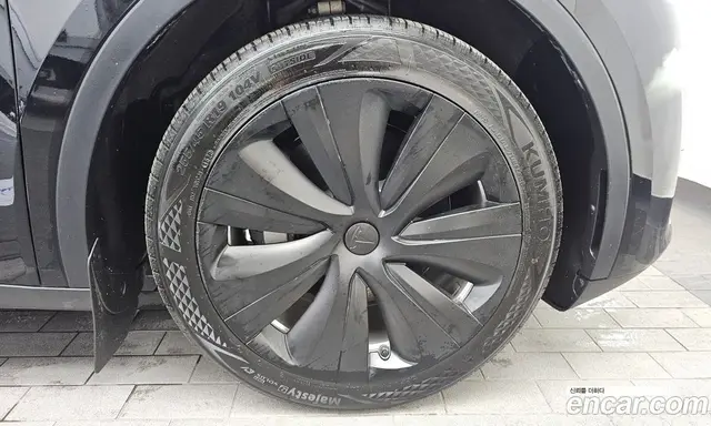 Tesla Model Y 2024 0.2 автомат (гидро), миниатюра 7 Tesla Model Y 2024 0.2 автомат (гидро), миниатюра 7