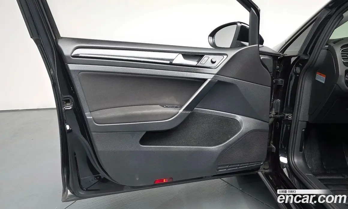 Volkswagen Golf 2015 2.0 автомат (гидро), фото 13