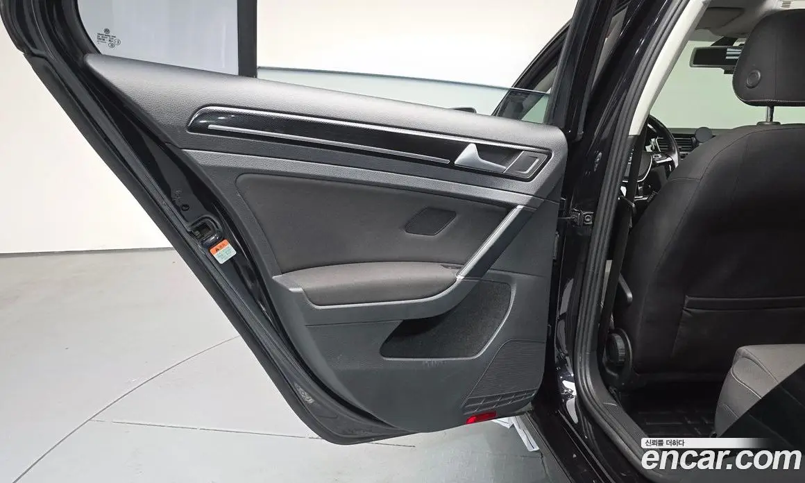 Volkswagen Golf 2015 2.0 автомат (гидро), фото 14