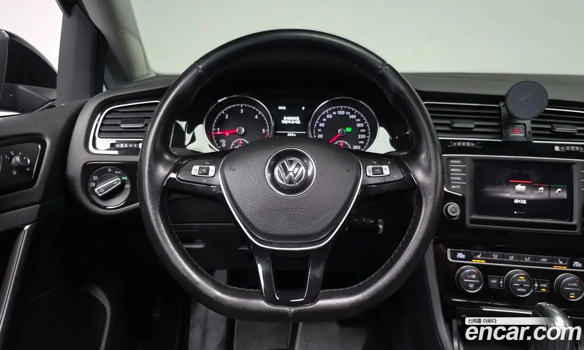 Volkswagen Golf 2015 2.0 автомат (гидро), фото 17