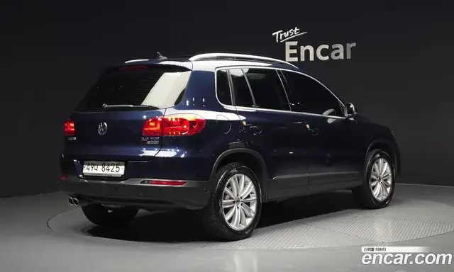 Volkswagen Tiguan 2015 2.0 автомат (гидро), миниатюра 2