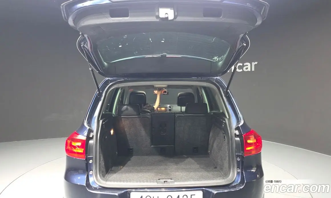 Volkswagen Tiguan 2015 2.0 автомат (гидро), фото 20