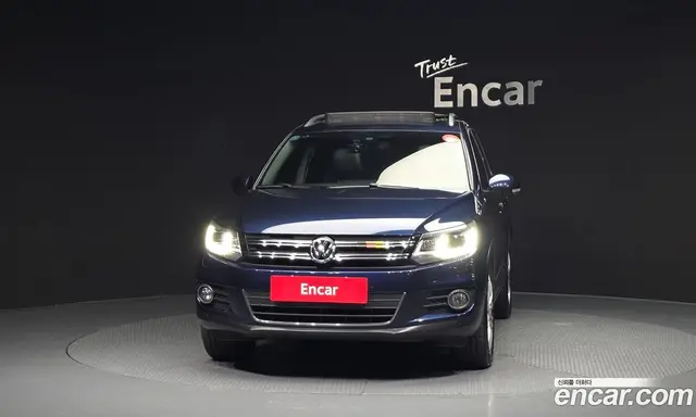 Volkswagen Tiguan 2015 2.0 автомат (гидро), миниатюра 3