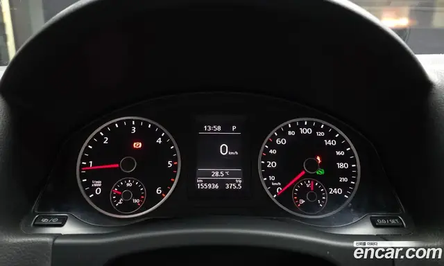 Volkswagen Tiguan 2015 2.0 автомат (гидро), миниатюра 8