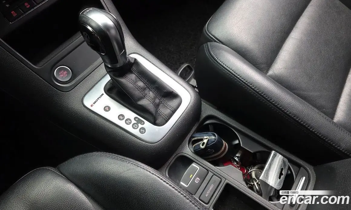 Volkswagen Tiguan 2015 2.0 автомат (гидро), фото 9