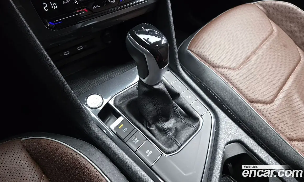Volkswagen Tiguan 2022 2.0 автомат (гидро), фото 12