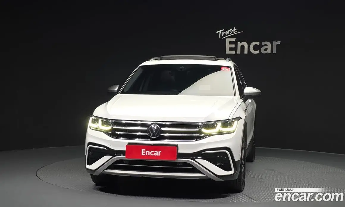 Volkswagen Tiguan 2022 2.0 автомат (гидро), фото 3