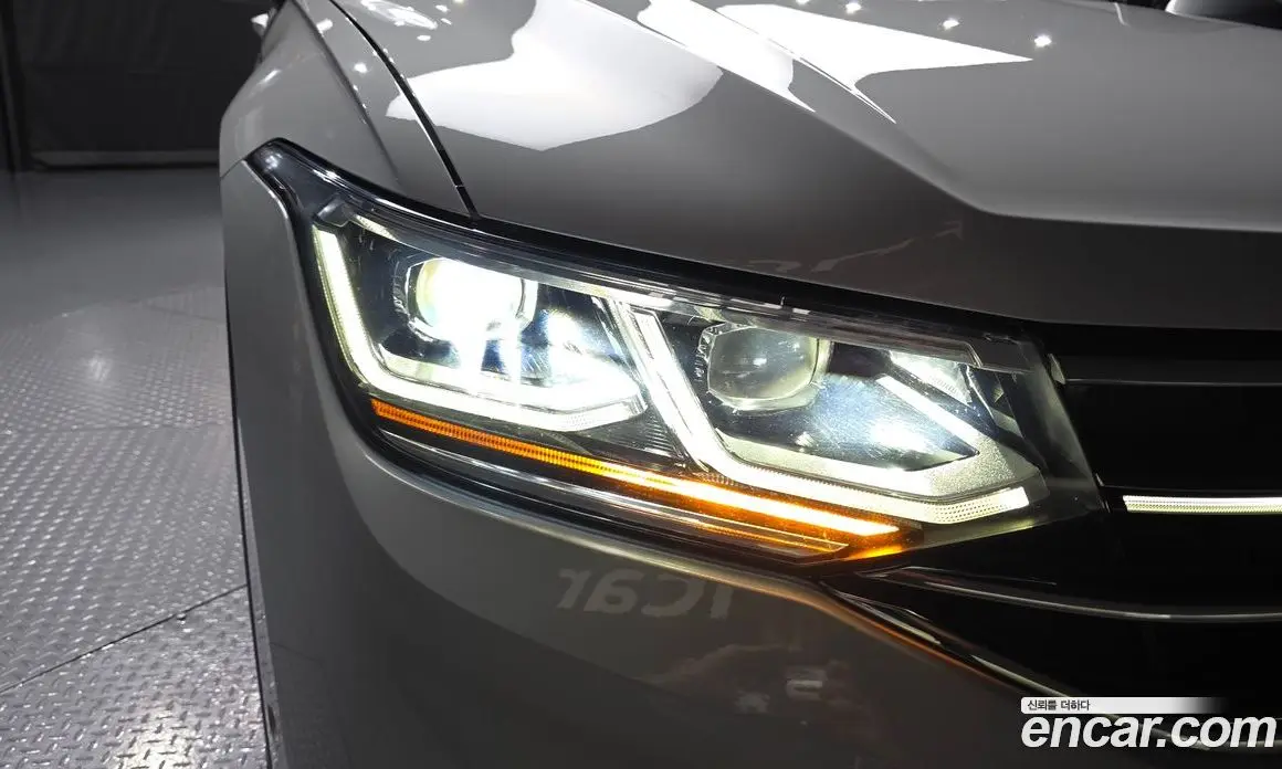 Volkswagen Tiguan 2022 2.0 автомат (гидро), фото 8