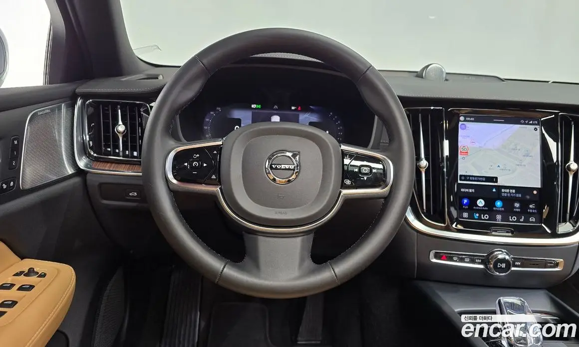 Volvo V60 2023 2.0 автомат (гидро), фото 19