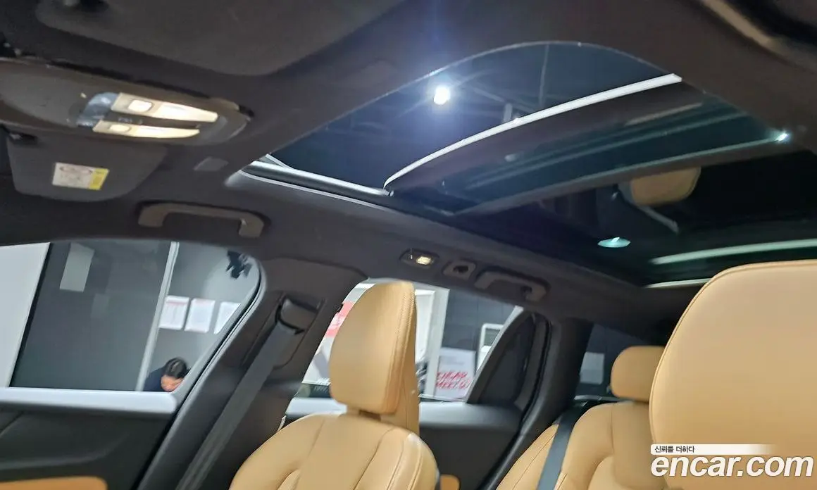 Volvo V60 2023 2.0 автомат (гидро), фото 22