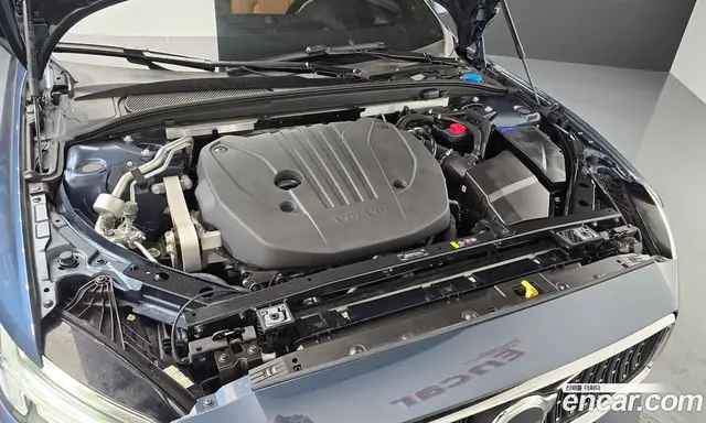 Volvo V60 2023 2.0 автомат (гидро), миниатюра 5