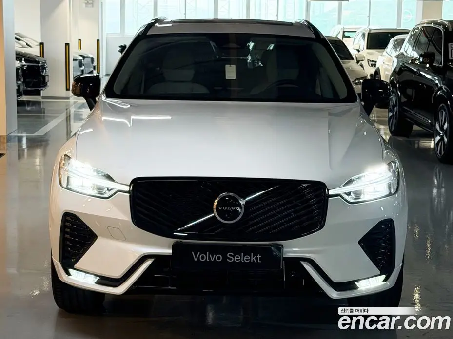 Volvo XC60 2026 2.0 автомат (гидро), фото 3