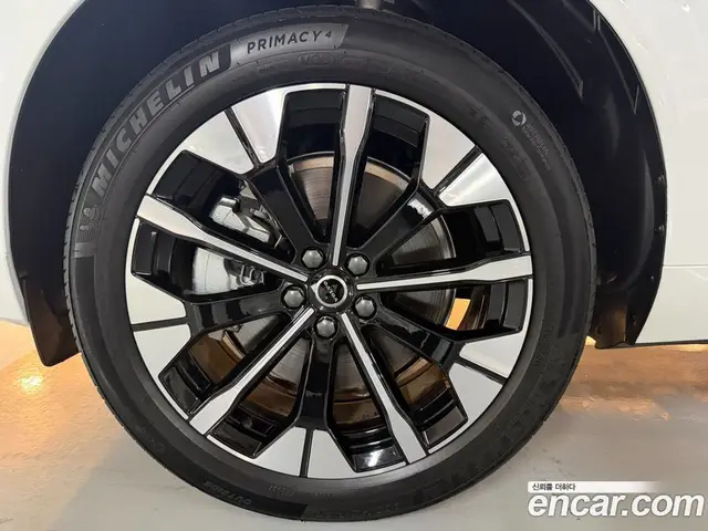 Volvo XC60 2026 2.0 автомат (гидро), миниатюра 5