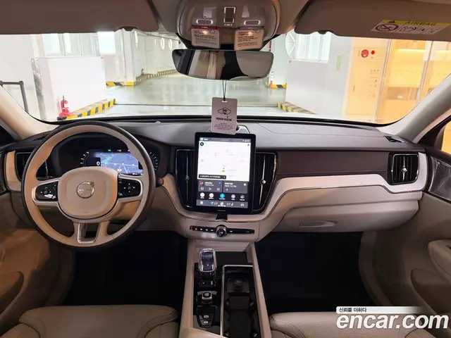 Volvo XC60 2026 2.0 автомат (гидро), миниатюра 7